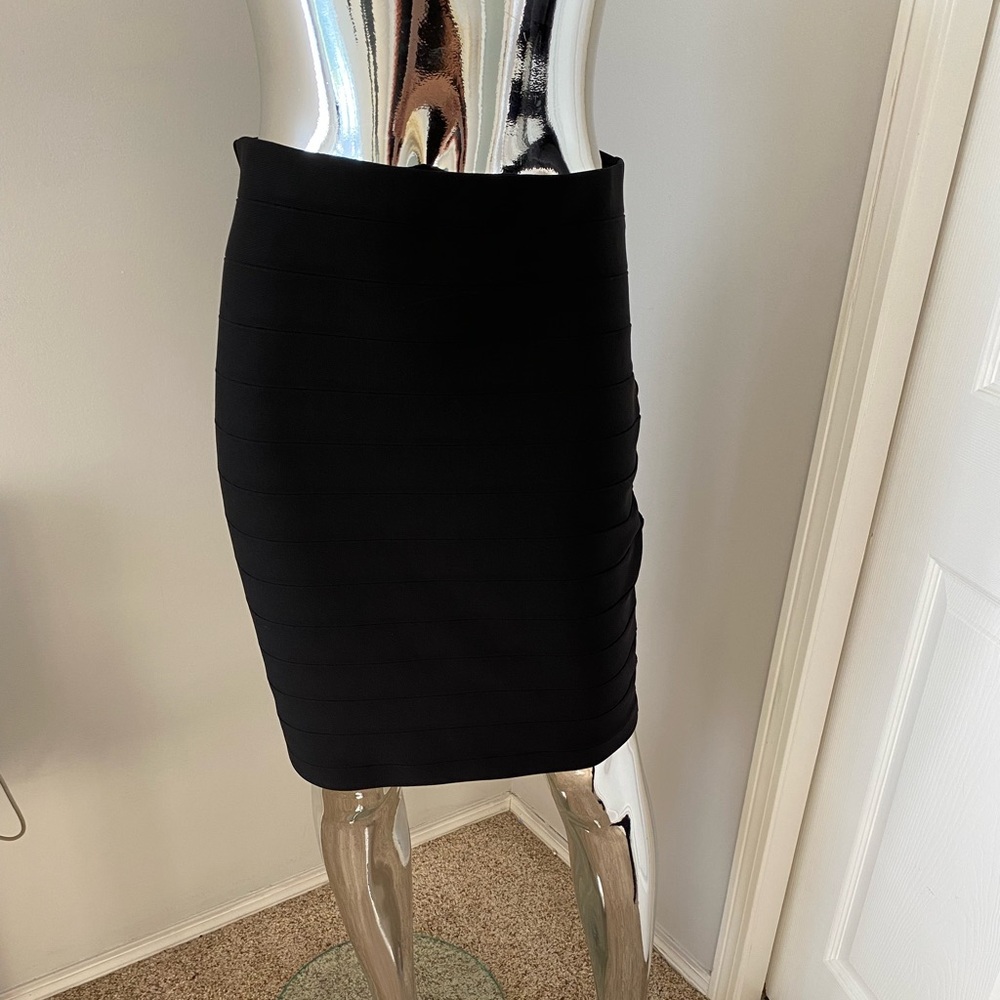 Joseph Ribkoff pencil skirt